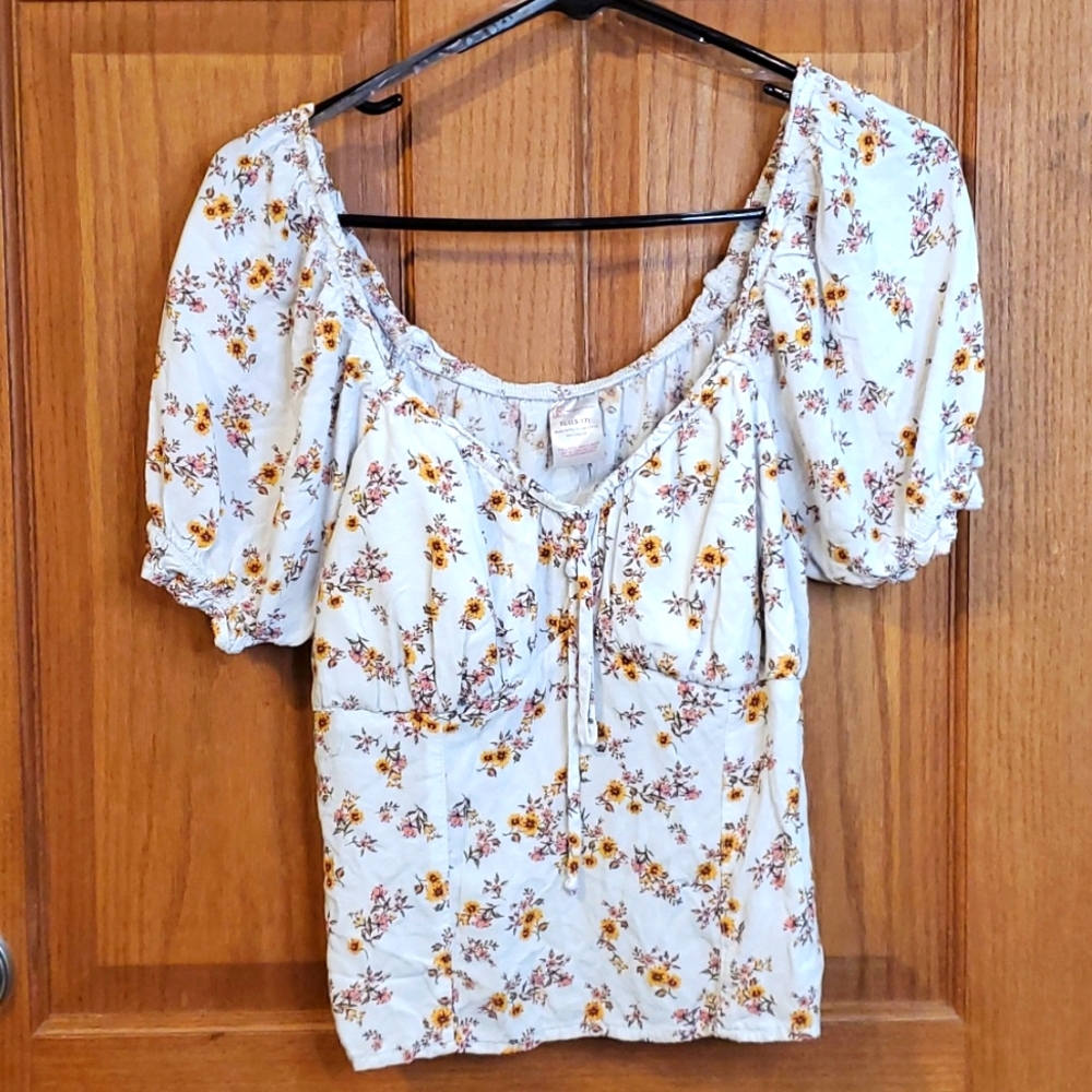 💥💥3/$15💥 Women's NOBO top